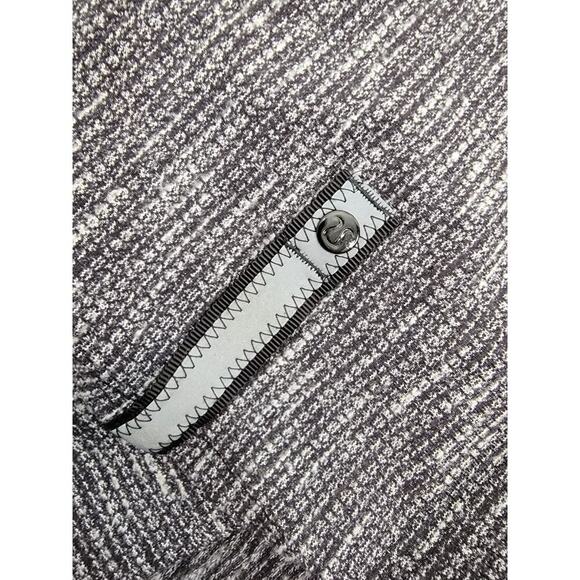 Lululemon OS Snap Scarf Wrap Infinity Heather Gray One Size Womens Athleisure - Picture 5 of 9